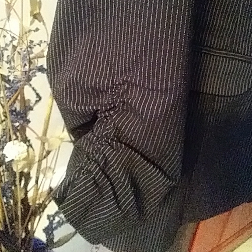 Ladies Blazer - Picture 3 of 3